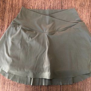 Halara Crossover Cloud Skirt w/Shorts & Pockets - Size L